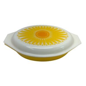 Pyrex MCM Daisy Sunflower Divided Casserole Dish and Lid 1.5 QT VTG Yellow White